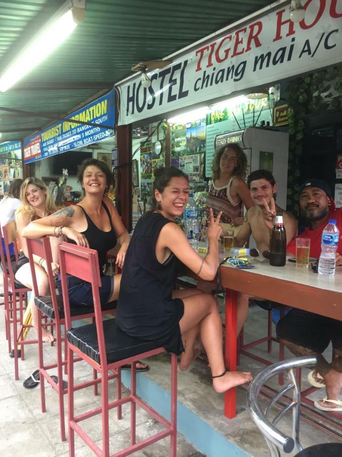Tiger House Hostel (Adults Only) Chiang Mai Exterior foto