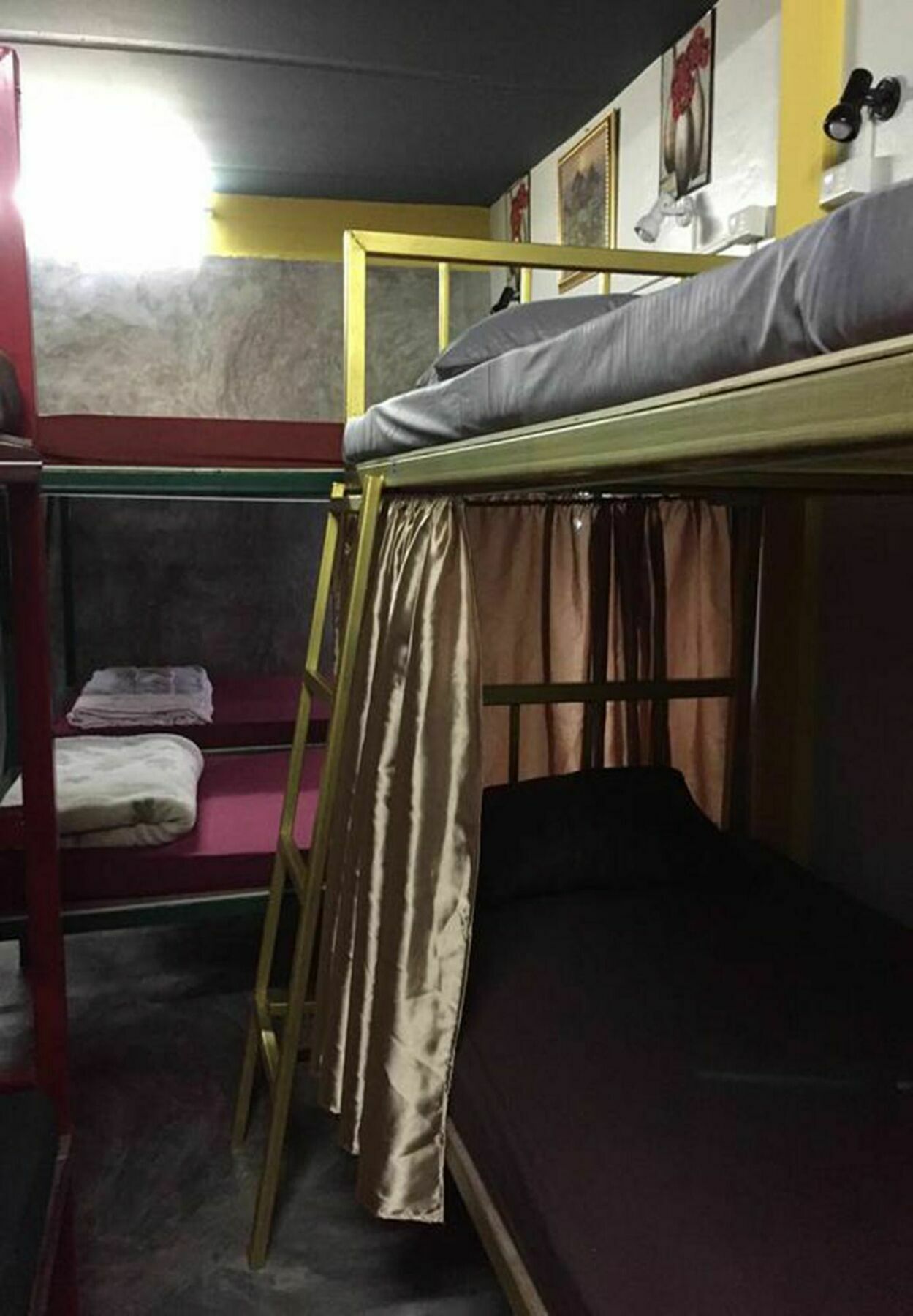 Tiger House Hostel (Adults Only) Chiang Mai Exterior foto
